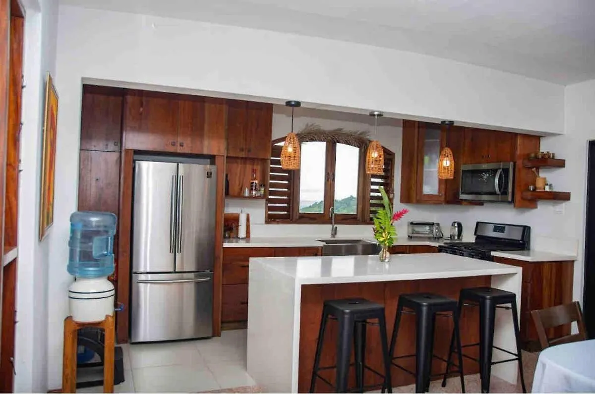 Murphy Hill, Mountain Cottage , Spectacular Views Ocho Rios 0*,